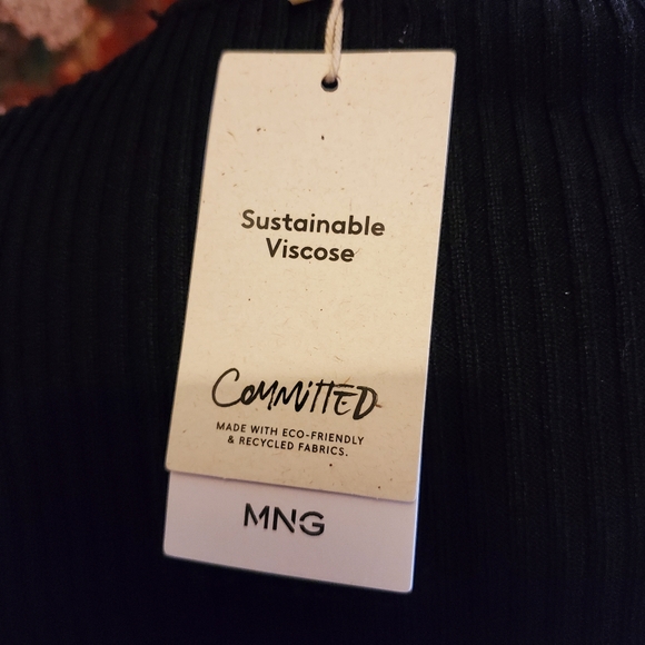 BNWT Mango Black Knit Dress - Picture 3 of 5